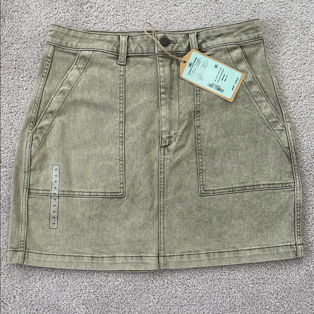Faherty Sunwashed Denim Skirt Olive Haze Wash Size 10 NWT
